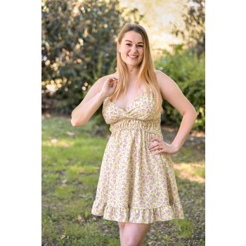 keresztpántos mellbetétes miniruha lila sárga virágos