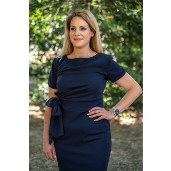 Oldalt kötős testhezálló ruha sötétkék