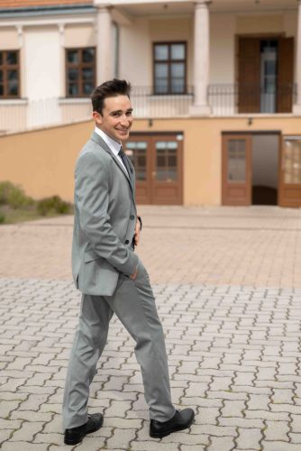 Világosszürke slim 2 részes öltöny