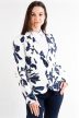 Karcsúsított blézer (fehér, sötétkék virág mintával) – magyar termék